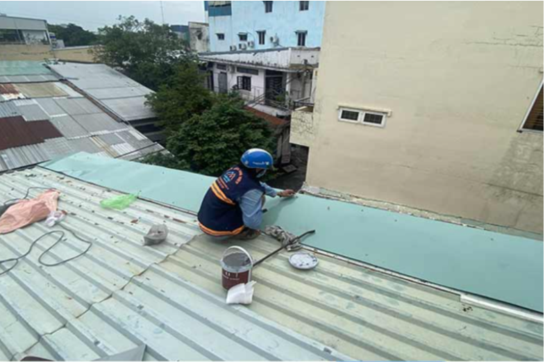 Chuyên xử lý chống dột mái tôn nhà ở, nhà trọ, nhà cấp 4, chống thấm vách tường, chống dột máng xối.