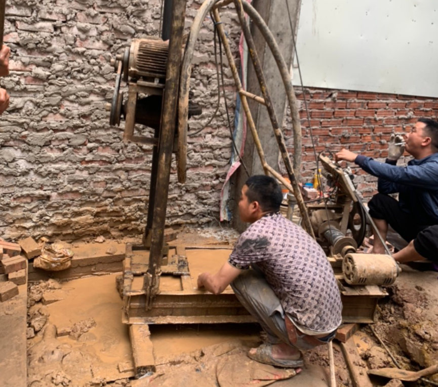 Thi công khoan giếng ở khu vực Dĩ An