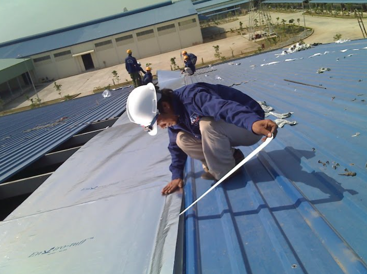 Nhận thi công mái tôn nhà xưởng giá rẻ KCN Tân Uyên