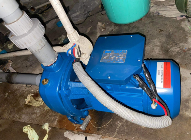 Thợ sửa máy bơm nước tại nhà khu vực quận 1, lắp máy bơm nước gia đình.